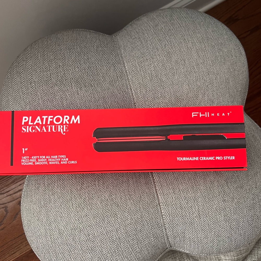 FHI Heat Platform Signature Tourmaline Ceramic Pro Styler